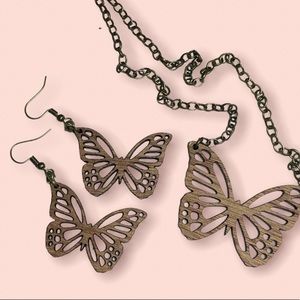Necklace & Earring Set
